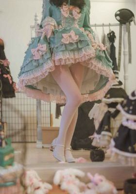 13岁女生偷吃禁食果后的学校处罚记录