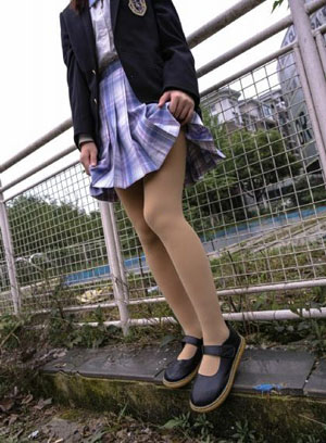 坐在腿上吃早餐by浮沫宝宝