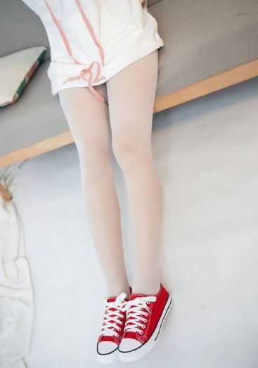 巨乳吸咬舔揉摸插骚叫