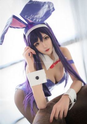 被老师摁在教室cao到爽视频